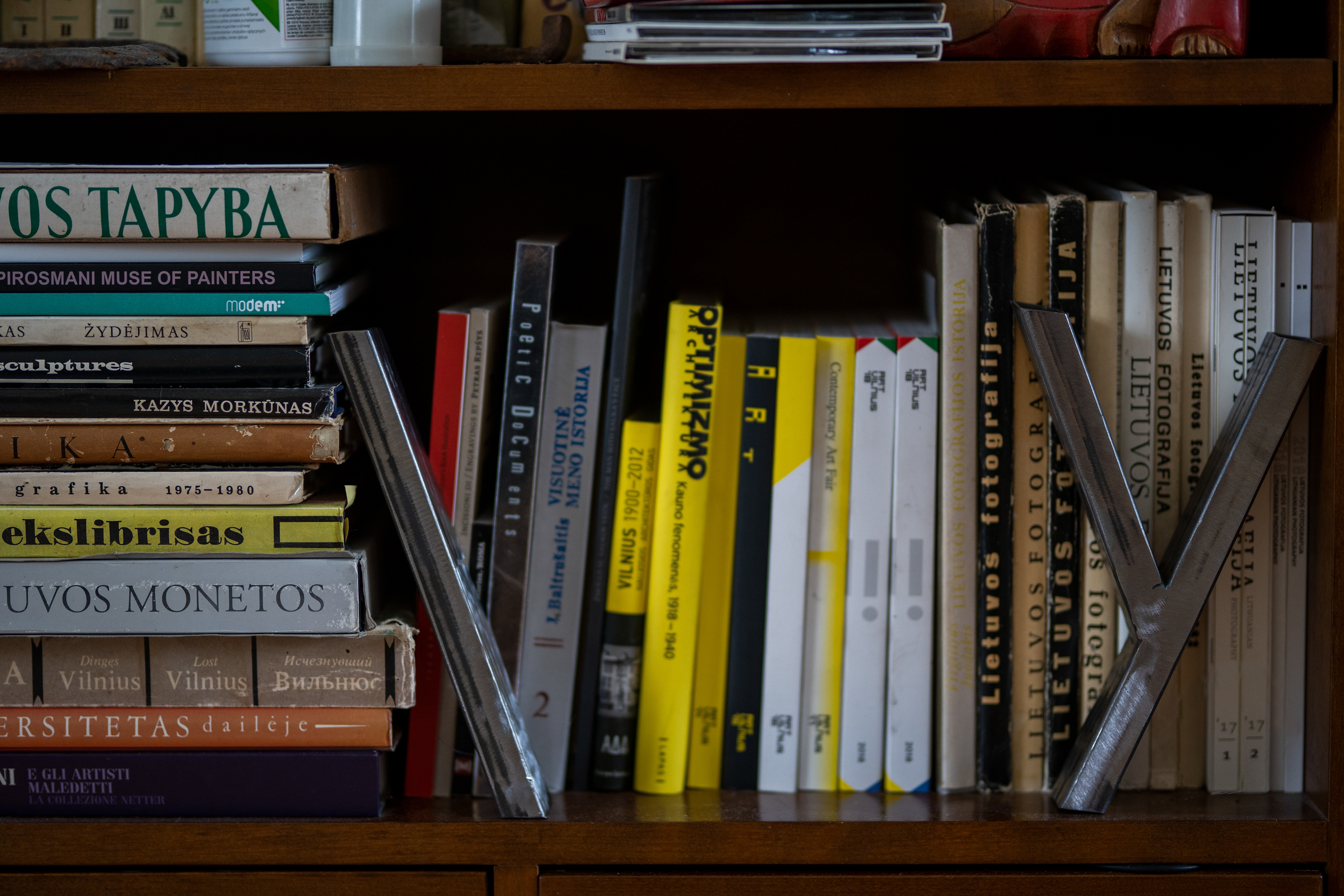 y i - Steel sculpture